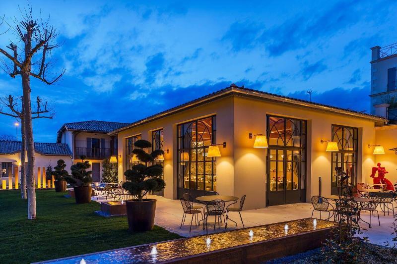 Clos Castel Villas Casteljaloux Bagian luar foto